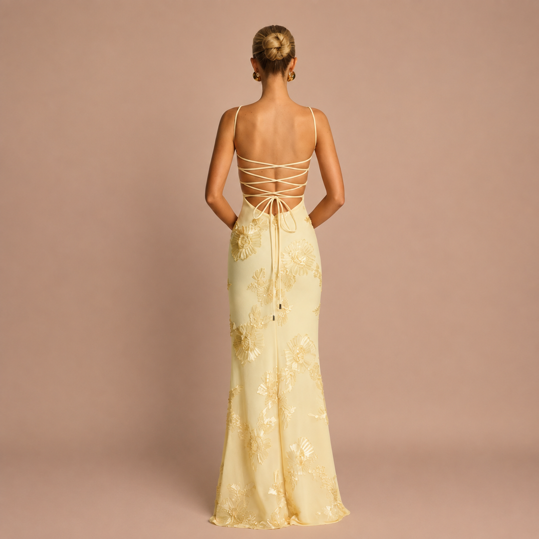 Katerina™-kjole – Elegance med minimalistisk design og unikke detaljer