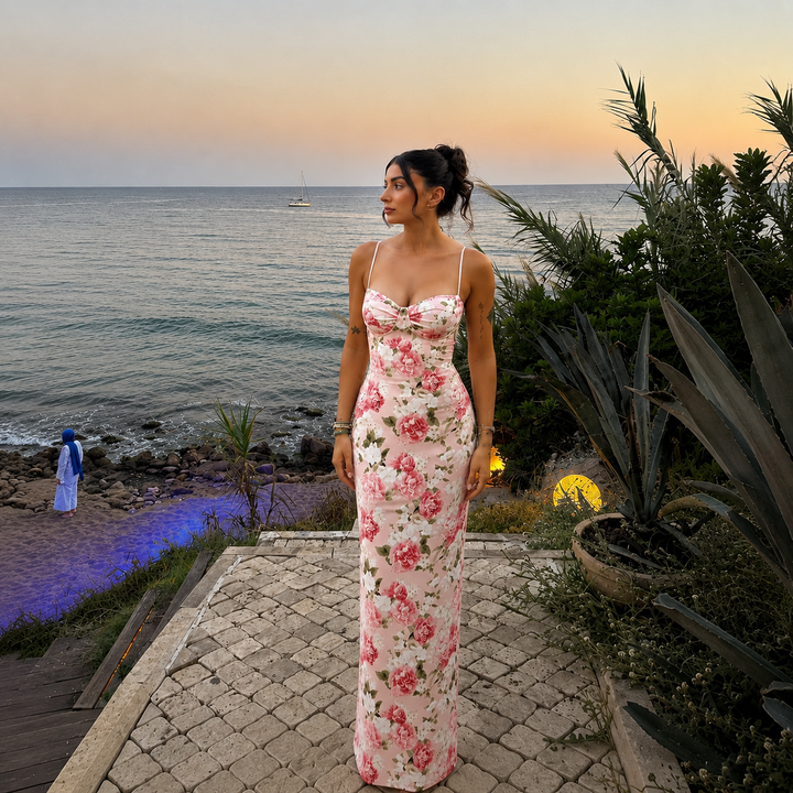 Rosario - Vestido largo floral con tirantes finos y silueta ajustada