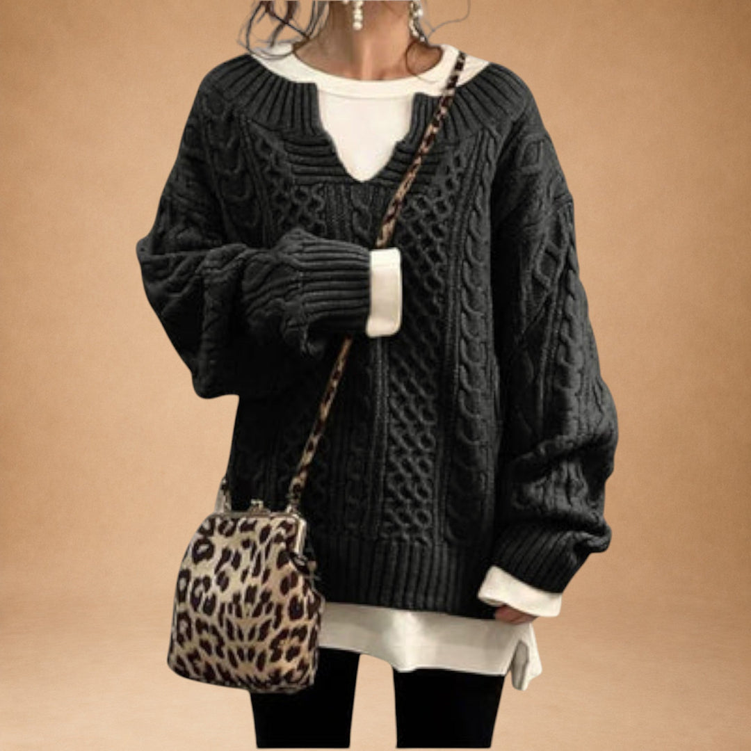 Lili – Oversized striksweater med flettemønster