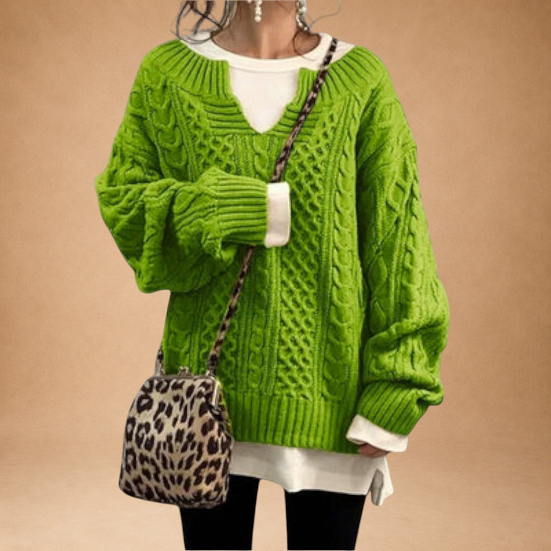Lili – Oversized striksweater med flettemønster