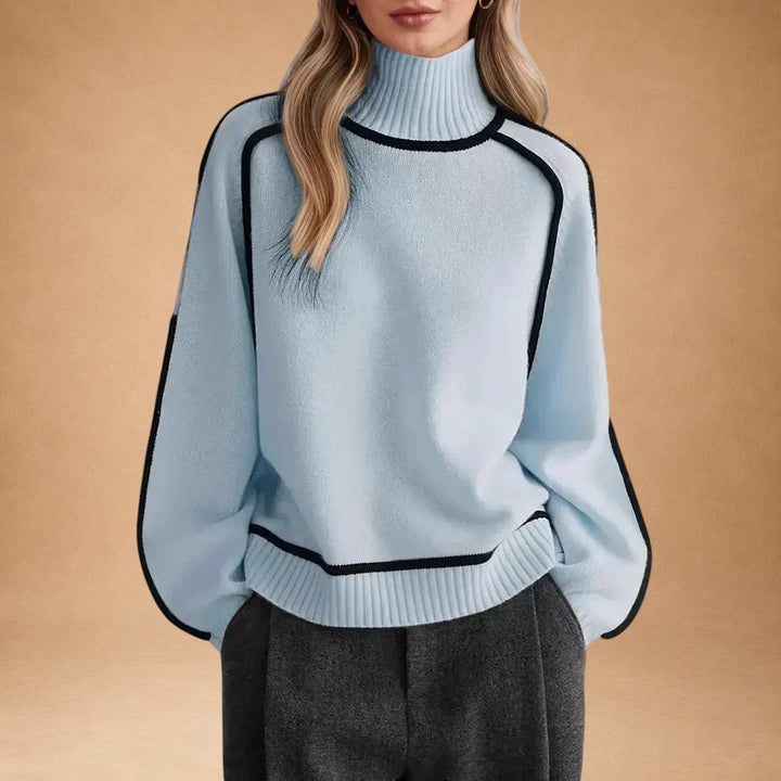 Vasiliki – Elegant ensfarvet sweater med høj krave