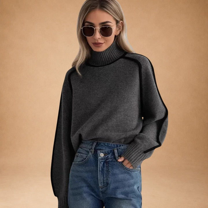 Vasiliki – Elegant ensfarvet sweater med høj krave