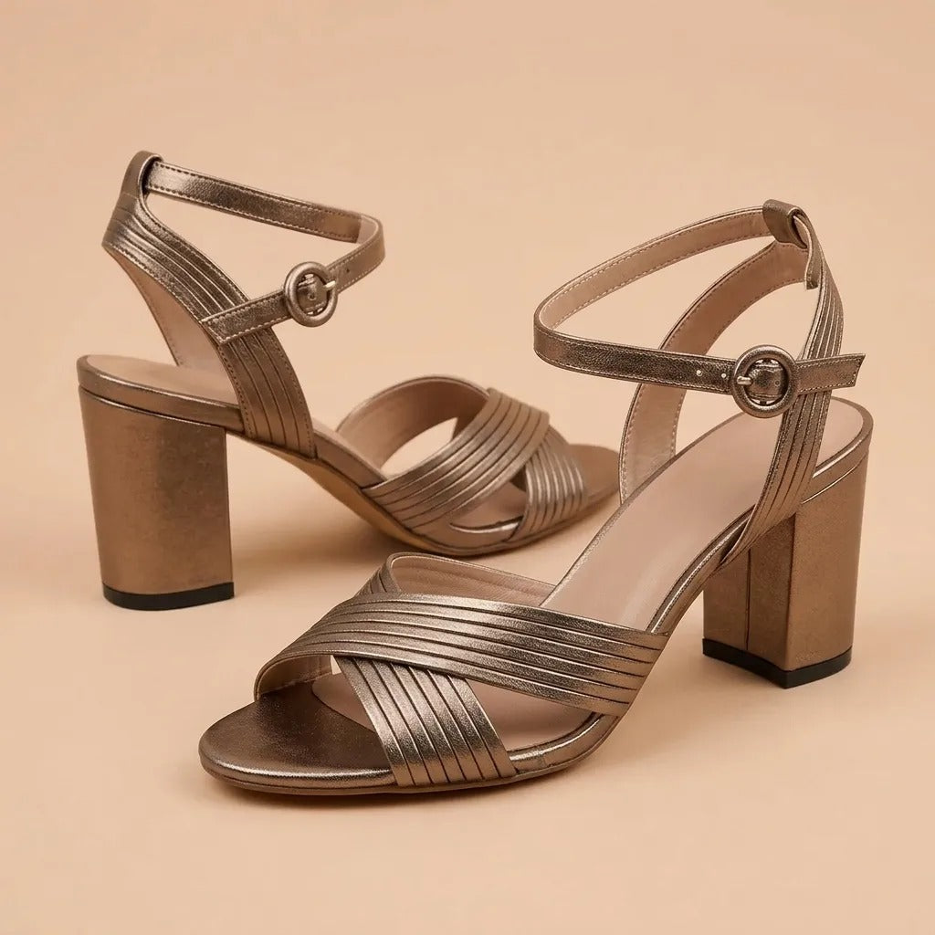 Calíope - Sandalias elegantes con tiras