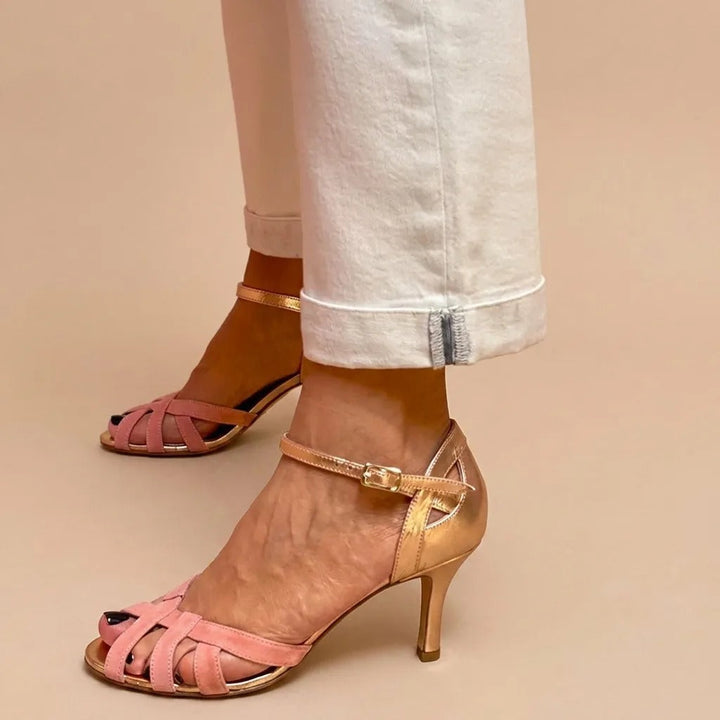 Carla – Saltos de Estilo y Comodidad